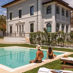 Aparthotel Livia Valeria Palace